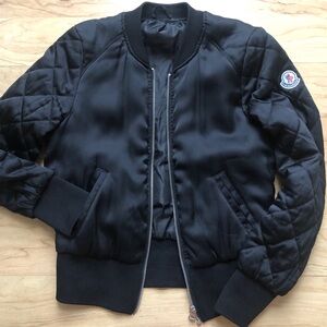 Black bomber jacket XS